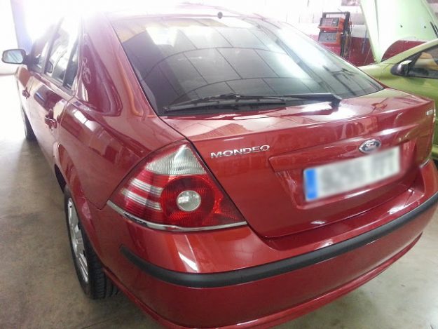 Ford Mondeo reparado